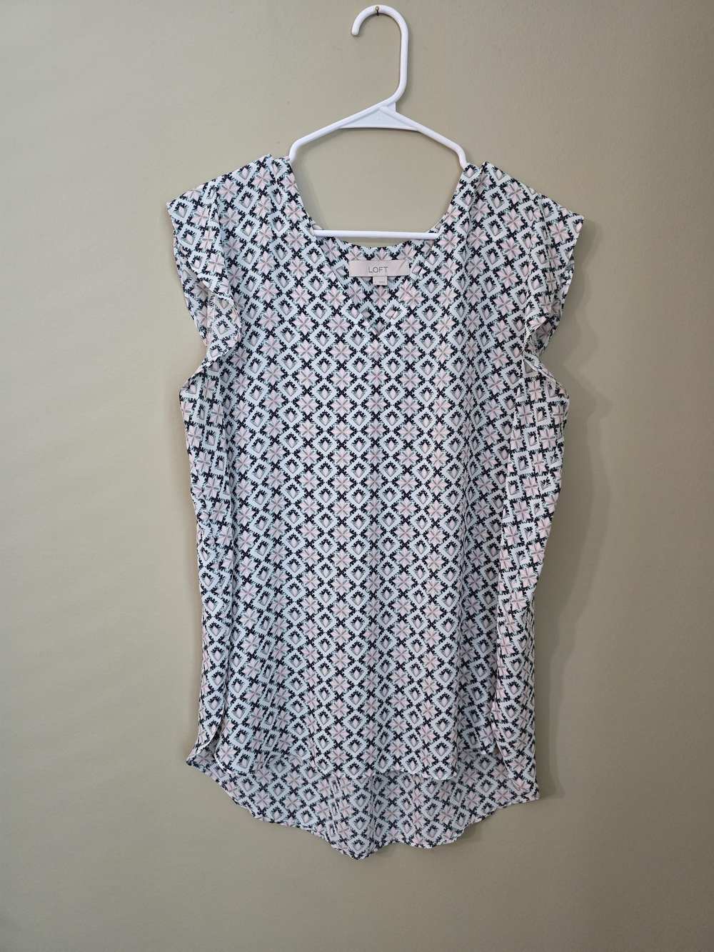 LOFT Printed Cap Sleeve Top in White and Black Women Size L